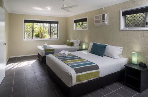 The Beach Motel Hervey Bay - Darwin Holiday 1