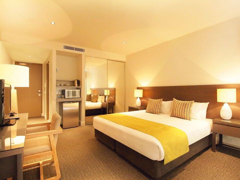 Oaks Mon Komo - Darwin Holiday 2