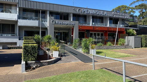 Peninsula Motor Inn - Darwin Holiday 1