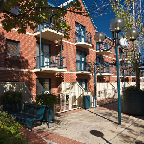 BreakFree Adelaide on Hindley - Darwin Holiday 1