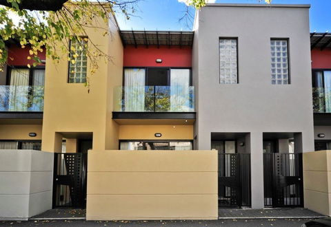 RNR Apartments, Adelaide - Darwin Holiday 0