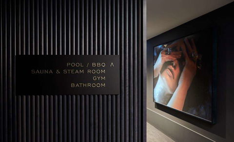 Shadow Play Melbourne by Peppers - Darwin Holiday 2