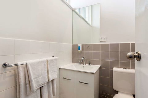 Nightcap at Ashley Hotel - Darwin Holiday 1