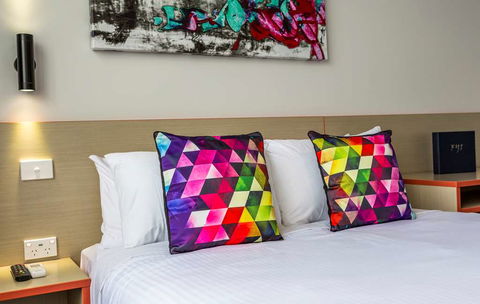 Nightcap at Ashley Hotel - Darwin Holiday 2