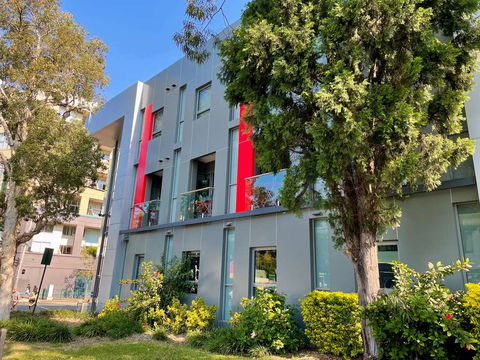 Best Western Plus Camperdown Suites - Darwin Holiday 1