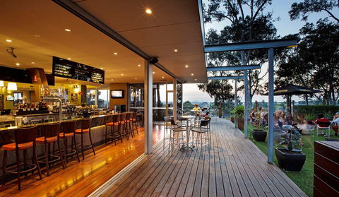 Nightcap at Shoppingtown Hotel - Darwin Holiday 1