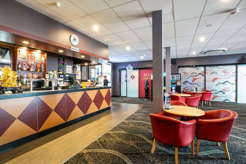 Nightcap at Fairfield - Darwin Holiday 3