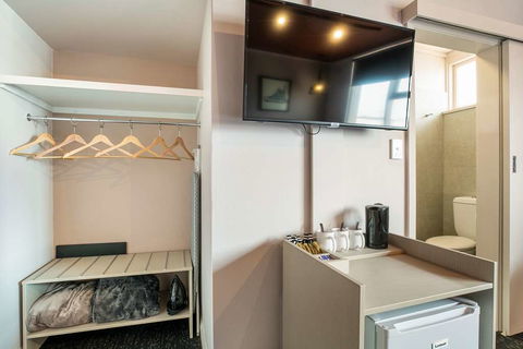 Nightcap at Fairfield - Darwin Holiday 4