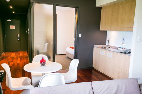 Alpha Hotel Eastern Creek - Darwin Holiday 17