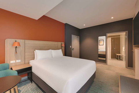 Travelodge Hurstville Sydney - Darwin Holiday 7