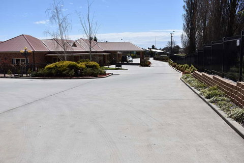 Best Western Plus Ambassador Orange - Darwin Holiday 2