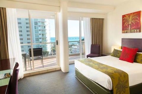 Mantra Twin Towns Coolangatta - Darwin Holiday 6