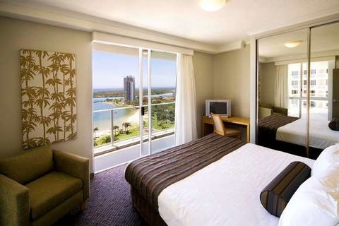 Mantra Twin Towns Coolangatta - Darwin Holiday 10