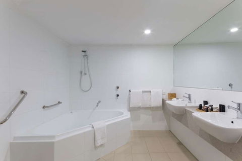 Dingley International Hotel - Darwin Holiday 11