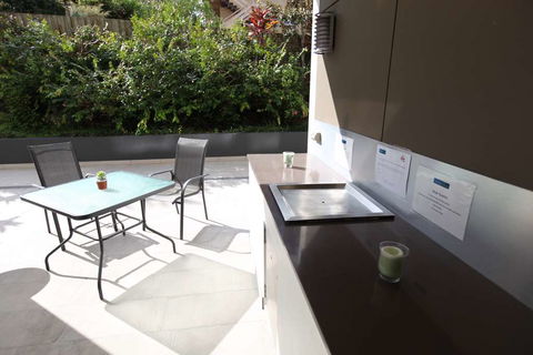 Essence Apartments Chermside - Darwin Holiday 13