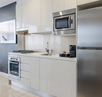 Meriton Suites Zetland - Darwin Holiday