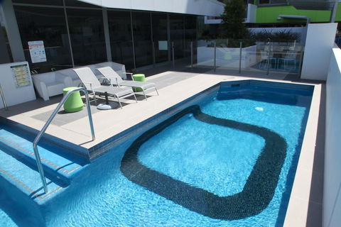 Code Apartments - Darwin Holiday 1