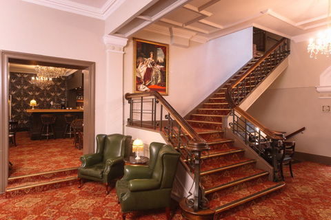 Hadley's Orient Hotel - Darwin Holiday 2