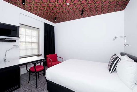Peppers Gallery Hotel, Canberra - Darwin Holiday 2