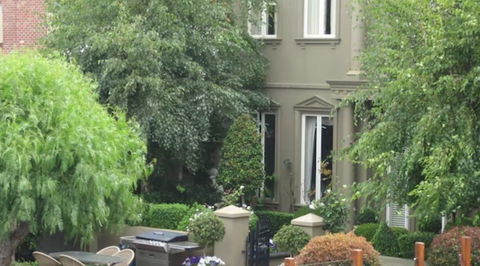 Gallery Apartments - Darwin Holiday 1