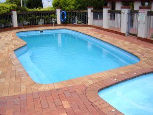 McNevins Warwick Motel - Darwin Holiday 1