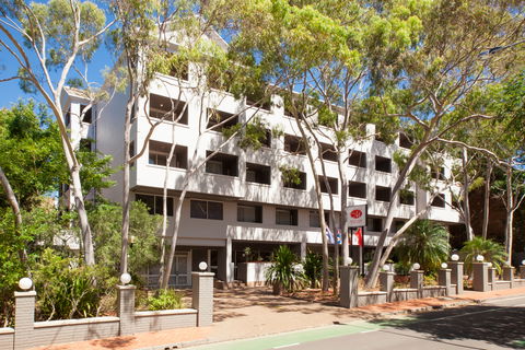 Metro Aspire Hotel Sydney - Darwin Holiday 0