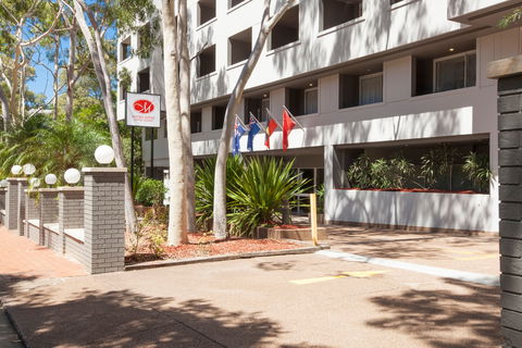 Metro Aspire Hotel Sydney - Darwin Holiday 1