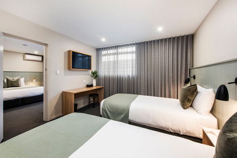 Aden Hotel Mudgee - Darwin Holiday 2