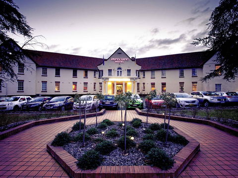 Mercure Canberra Hotel - Darwin Holiday 0