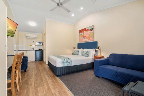 Caboolture Central Motor Inn, SureStay Collection - Darwin Holiday 11