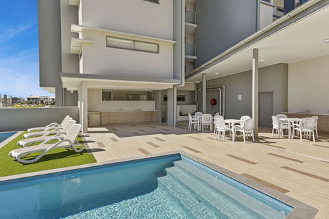 Direct Hotels - Aquarius Kawana - Darwin Holiday 2