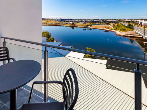 Mercure Sunshine Coast Kawana Waters - Darwin Holiday 5
