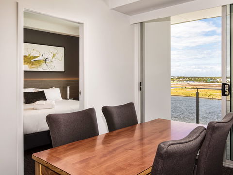 Mercure Sunshine Coast Kawana Waters - Darwin Holiday 7
