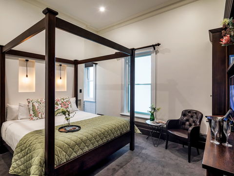 Mount Lofty House - Darwin Holiday 3