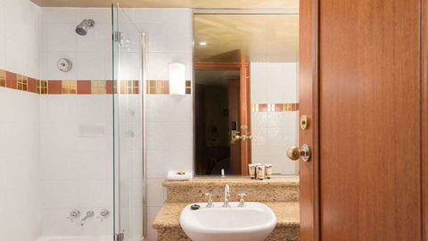 Country Club Tasmania - Darwin Holiday 3