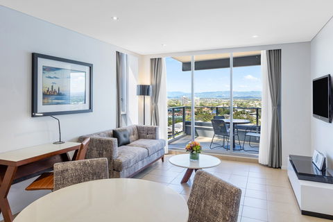 Meriton Suites Broadbeach - Darwin Holiday 2