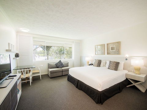 Oaks Oasis, Caloundra - Darwin Holiday 2
