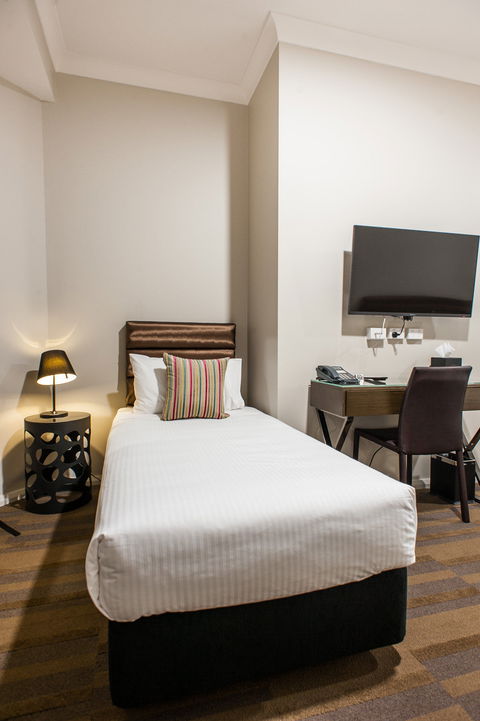 57 Hotel - Darwin Holiday 1