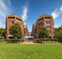 Amora Hotel Riverwalk Melbourne - Darwin Holiday