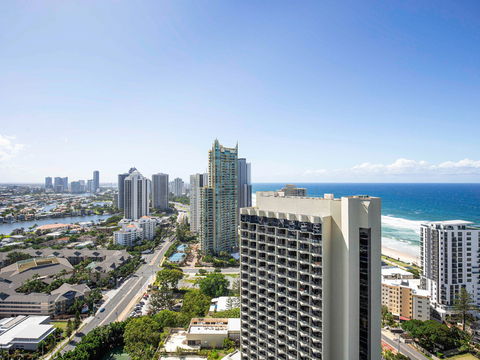 Mantra Crown Towers Surfers Paradise - Darwin Holiday 2