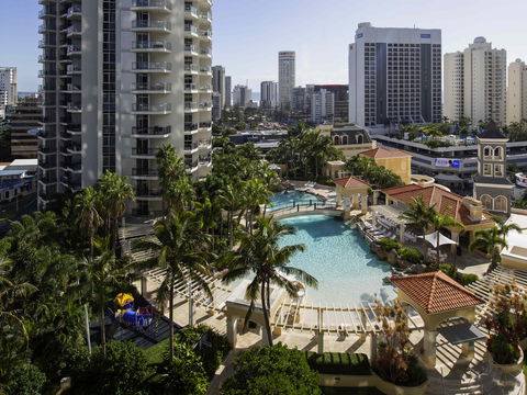 Mantra Towers of Chevron Surfers - Darwin Holiday 1