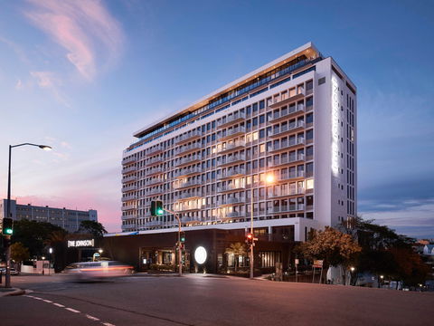 The Johnson - Art Series - Darwin Holiday 0