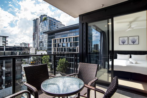 Arise Atlas - Darwin Holiday 1