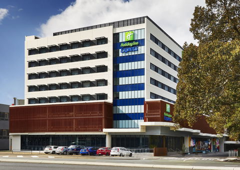 Holiday Inn Express Newcastle - Darwin Holiday 0