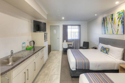 Roma Central Motel - Darwin Holiday 2