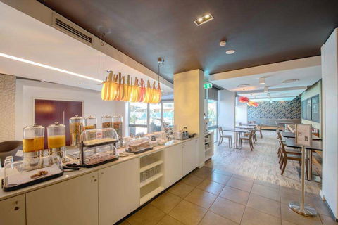 Royal Pacific Hotel - Darwin Holiday 1