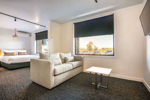 Cheeky Squire Hotel by Nightcap - Darwin Holiday 2