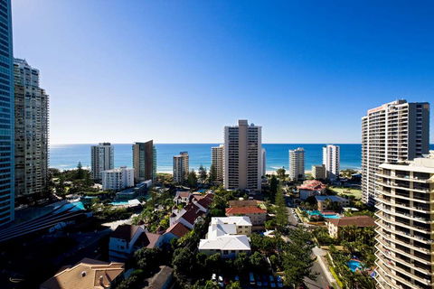 Wyndham Surfers Paradise Resort - Darwin Holiday 1