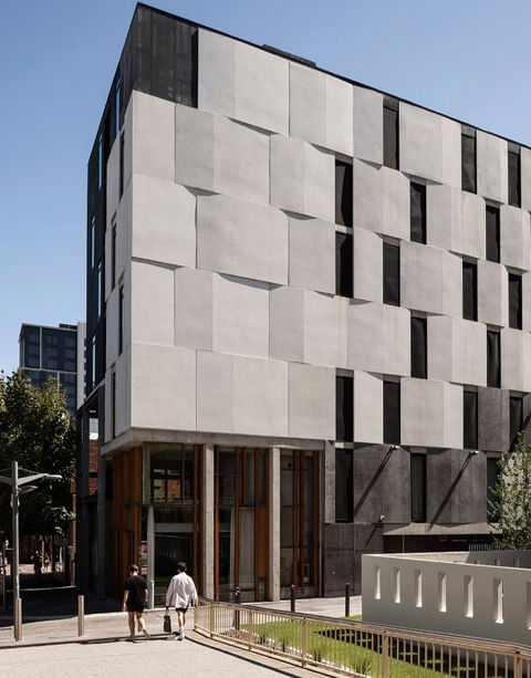 Alex Hotel, Perth - Darwin Holiday 0