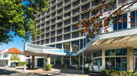 Pacific Hotel Cairns - Darwin Holiday 1